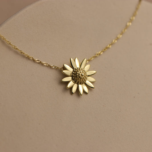Daisy Necklace
