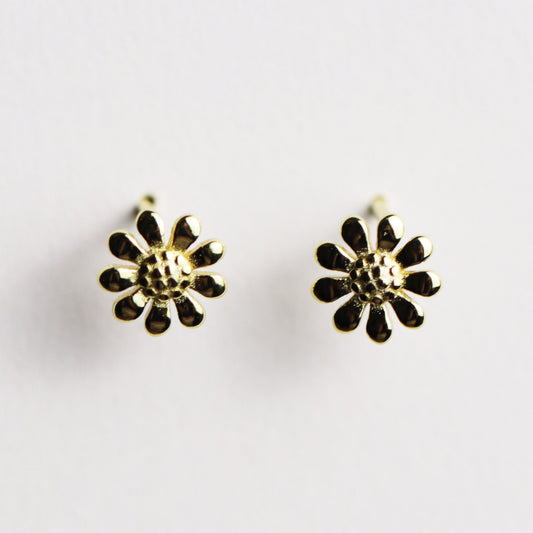 Daisy Stud Earrings by La Lovely Vintage - La Lovely Vintage